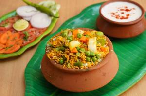 Subzi Matka Dum Biryani